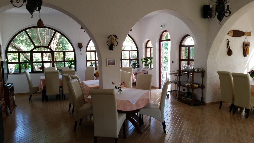 Guest House Villa Marlis マリンスカ エクステリア 写真